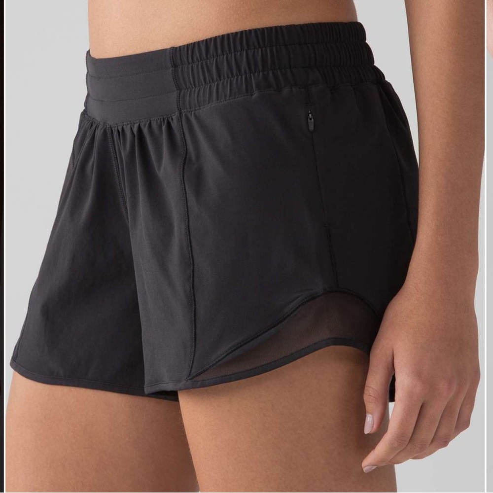 Lululemon Hotty Hot Short II in black